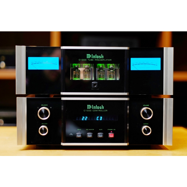 McIntosh C1000C/C1000T przedwzmacniacz lampowy front