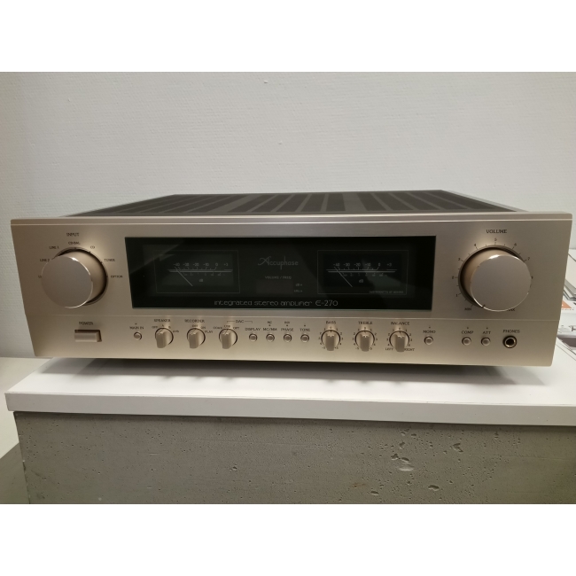 Accuphase E-270