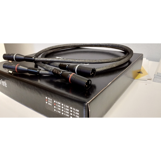 TARA Labs RSC Air Forte XLR interkonekt 1m, używany TARA Labs RSC Air Forte XLR interkonekt 1m, używany