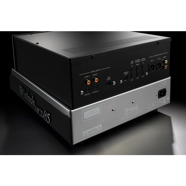 McIntosh MCD85 z tłem
