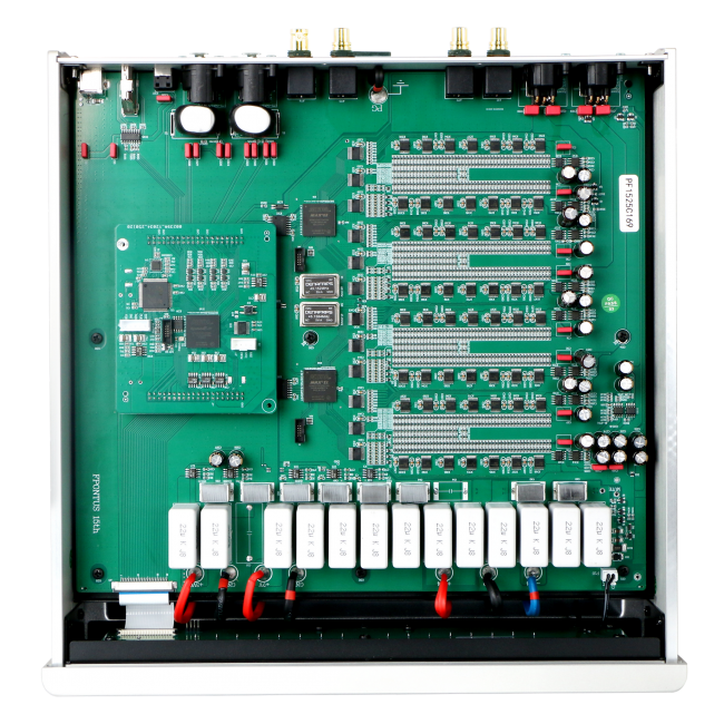 Denafrips Pontus 15th czarny – wnętrze przetwornika z układami elektronicznymi