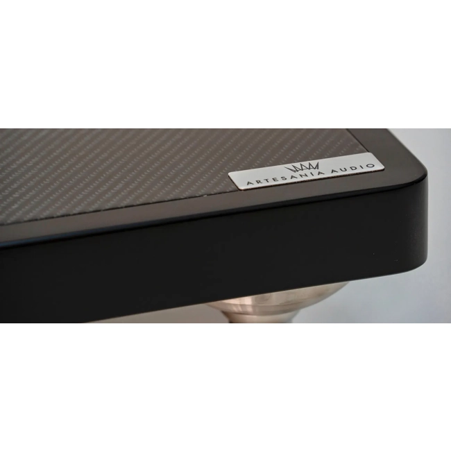 Artesania Audio Master Kio – ujęcie stolika pod sprzęt audio