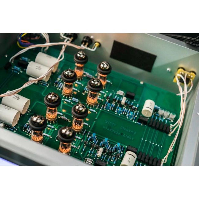 Audio Research Reference Phono 10 – inne ujęcie przedwzmacniacza gramofonowego
