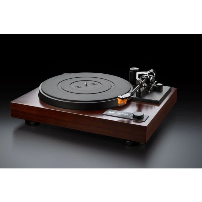 Dual CS 718Q Orzech Włoski - gramofon – kolejne ujęcie gramofonu