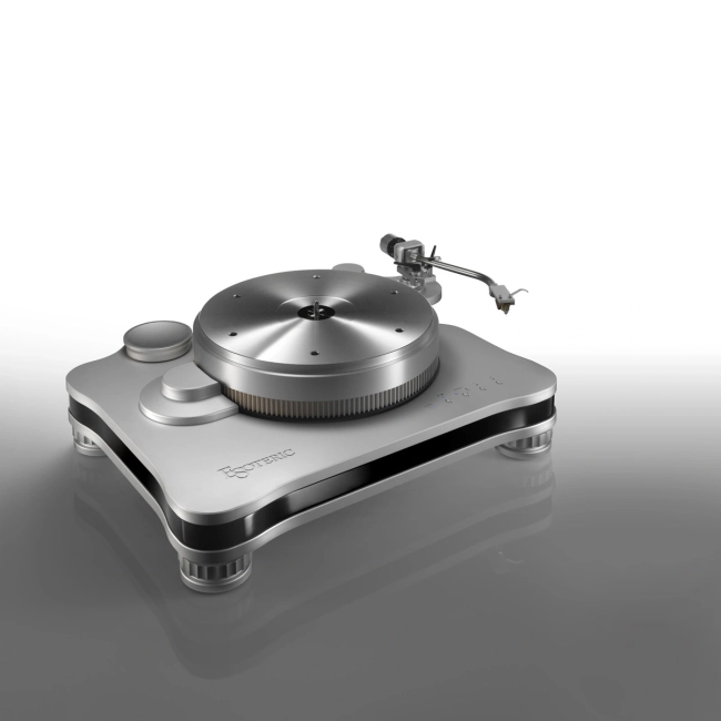 Esoteric T-01 | Gramofon – widok z góry na talerz z dwoma ramionami