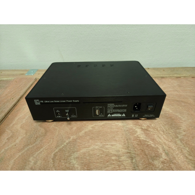 Zasilacz Keces P8 19/20V 8A + USB 5V 1A, używany