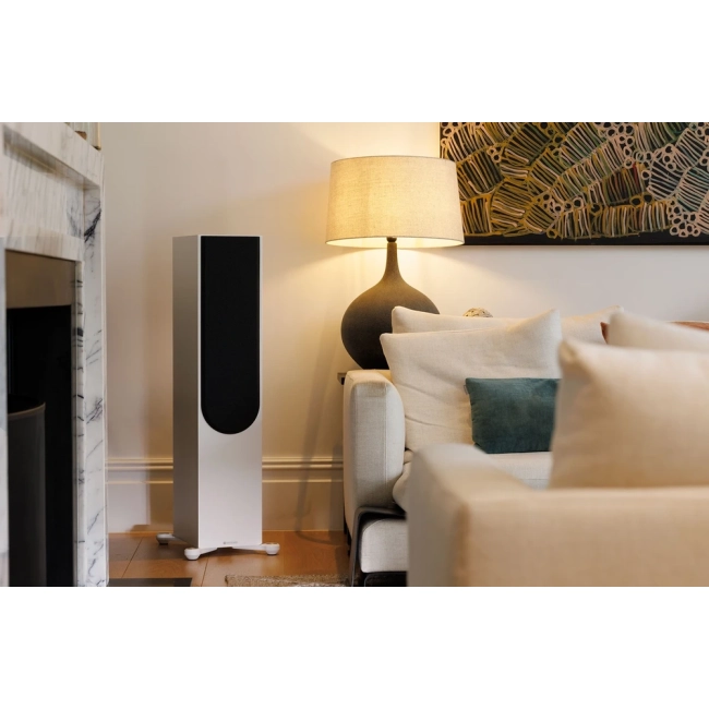 Monitor Audio Silver 500 8G biały satyna lifestyle 2