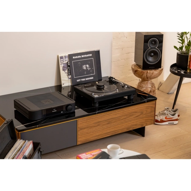 Moon 341 Black – wzmacniacz stereo z kolekcji MOON Compass