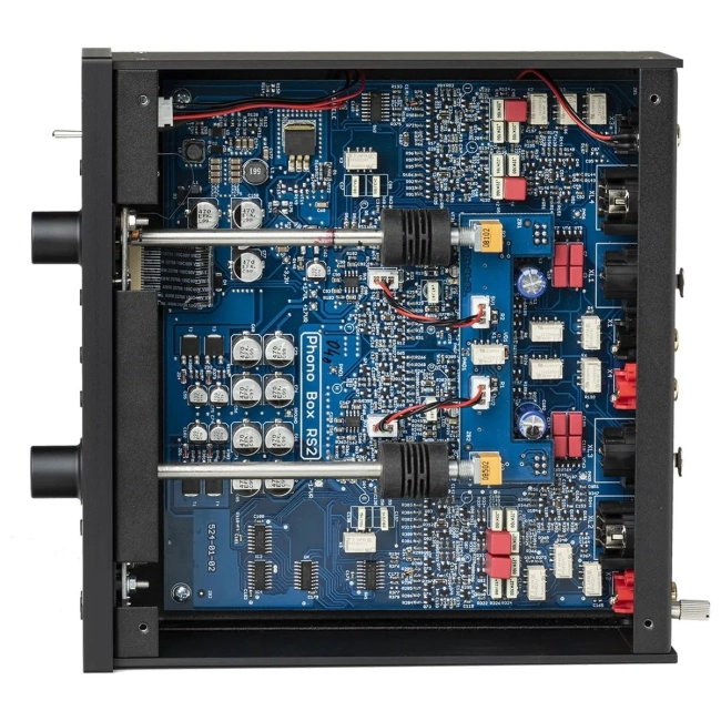 Pro-Ject Phono Box RS2 srebrny – kolejne ujęcie przedwzmacniacza gramofonowego
