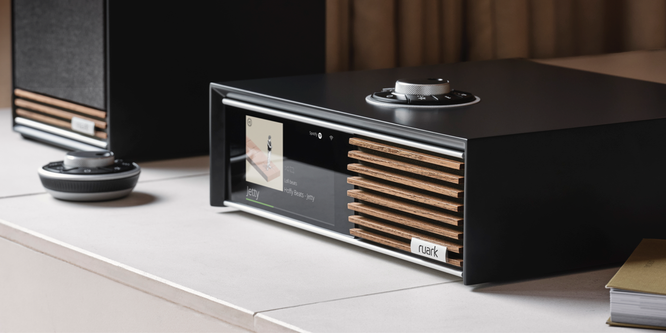 Ruark Audio R610 Fused Walnut – elegancka obudowa z fornirem orzechowym