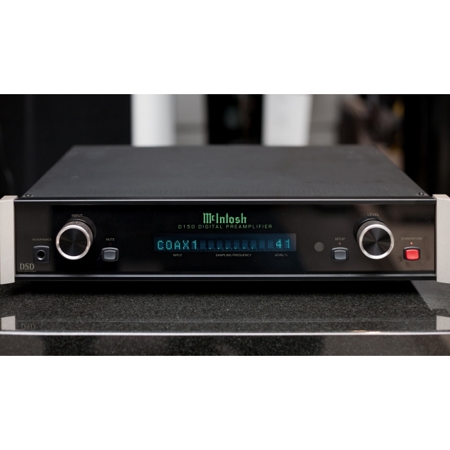 McIntosh D150 przetwornik C/A/preamp front