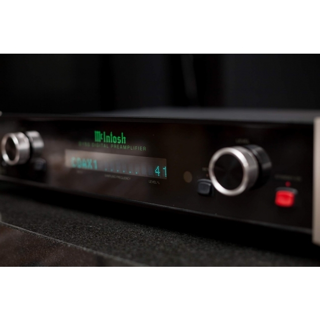 McIntosh D150 przetwornik C/A/preamp skos