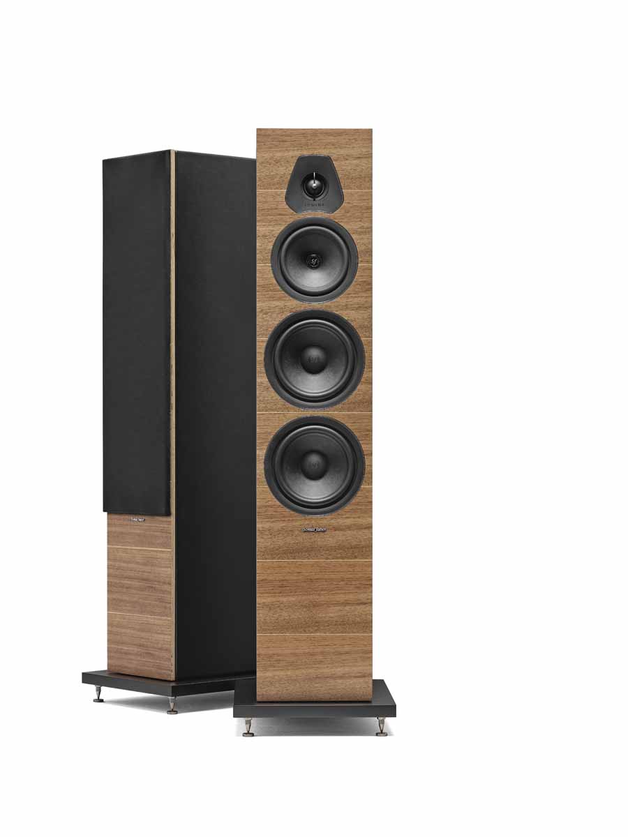 Sonus Faber Lumina V orzech – para, jedna kolumna z założoną maskownicą