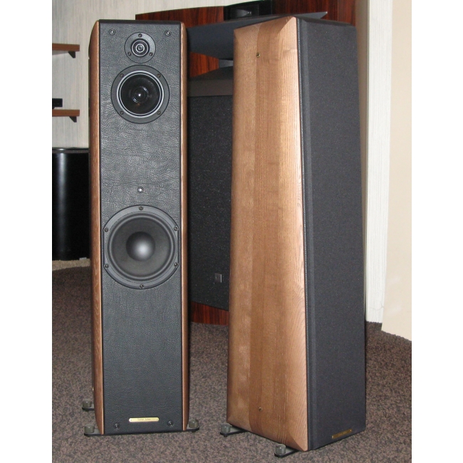 Sonus Faber Toy Tower orzech, stan bdb